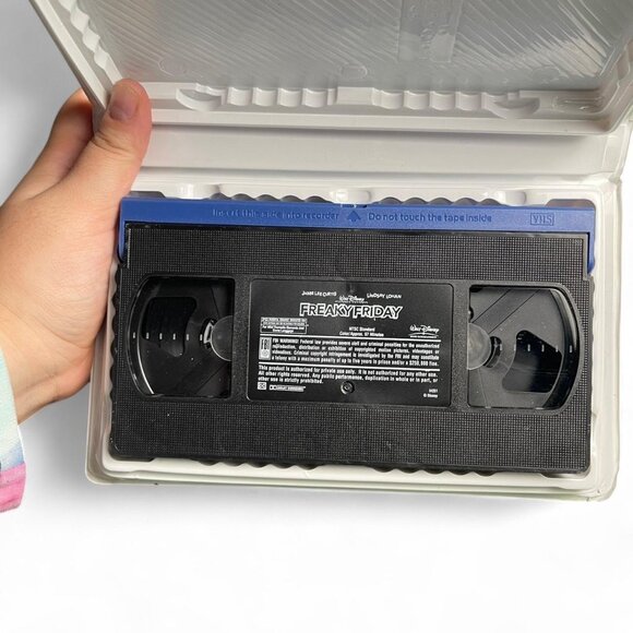 Freaky Friday VHS Movie Clamshell - Picture 4 of 5